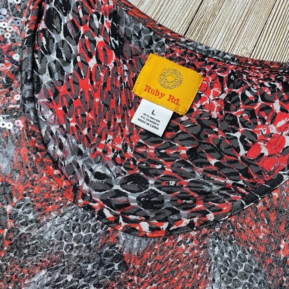 Ruby Rd. L Sequined Front Animal Print Abstract Tank Top Rayon Blend - Picture 12 of 12